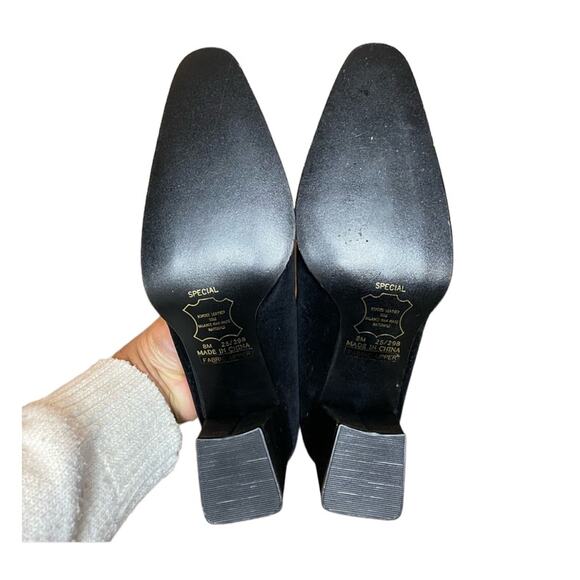 NWOB Hillard & Hanson Vintage Velvet Floral Stitching Black Square Pump Size 8 - Picture 4 of 5